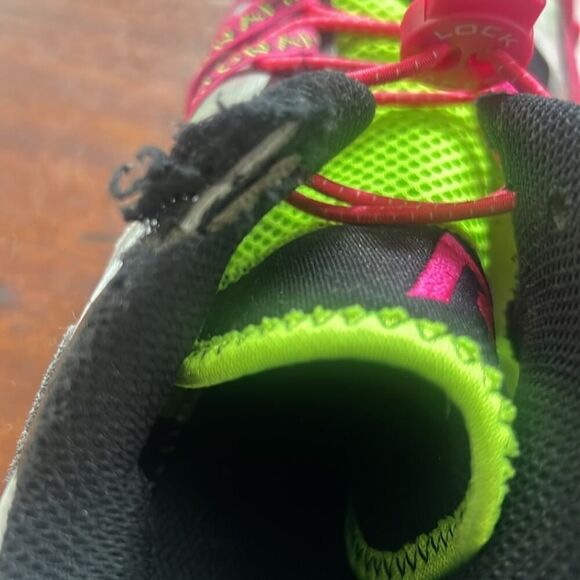 JORDAN WESTBROOK TAKE 3 NEON ELECTRIC GREEN COLOURFUL SNEAKERS SIZE 7Y - Picture 7 of 8